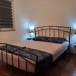Apartmensts Arsen 928 * 풀라
