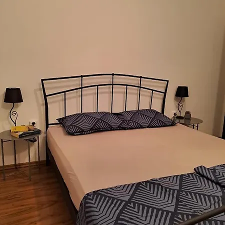 Apartmensts Arsen 928 *