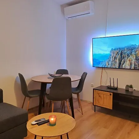 Apartment Apartmensts Arsen 928 Pula