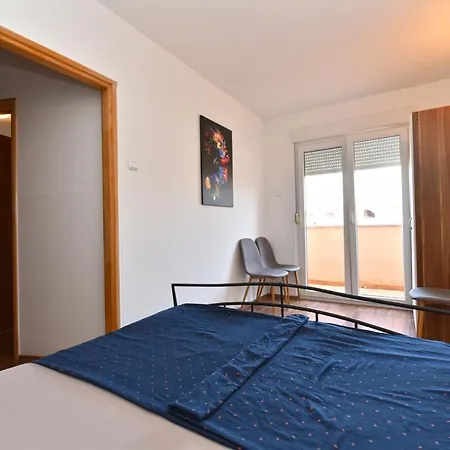 Apartmensts Arsen 928 *