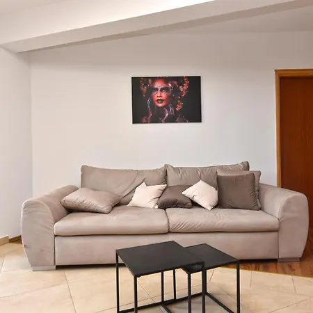 Apartment Apartmensts Arsen 928