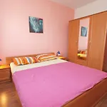 Apartmensts Arsen 928
