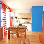 Apartmensts Arsen 928 *