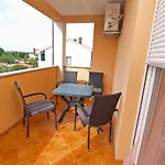 Apartmensts Arsen 928 Lägenhet *