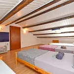 Apartmensts Arsen 928 Lägenhet *