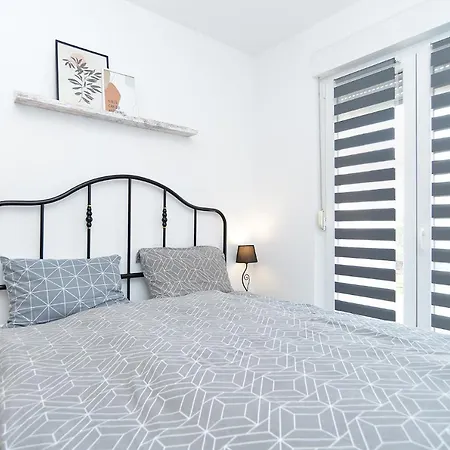 Apartman Apartmensts Arsen 928 *