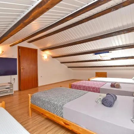 Apartman Apartmensts Arsen 928 *