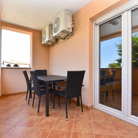 Apartmensts Arsen 928 *