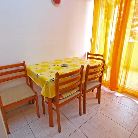 Apartmensts Arsen 928 *