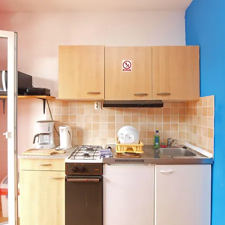 Apartmensts Arsen 928 아파트