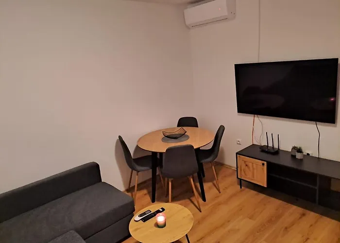 Apartmensts Arsen 928 아파트 *