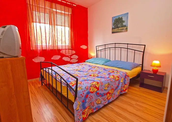 아파트 Apartmensts Arsen 928