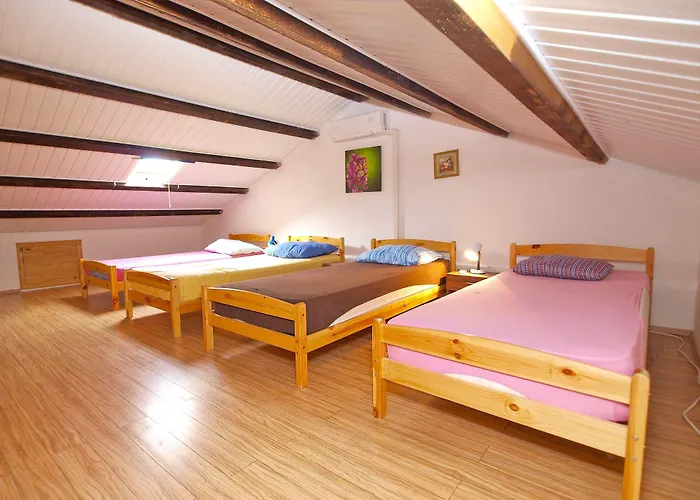 Apartmensts Arsen 928 풀라