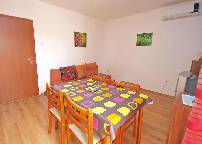 Apartmensts Arsen 928 아파트