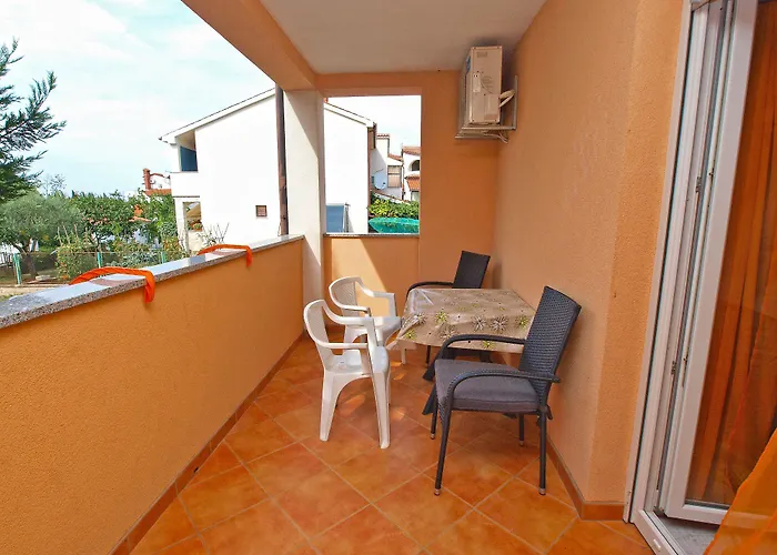 아파트 Apartmensts Arsen 928