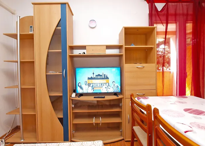 Apartmensts Arsen 928 아파트 풀라